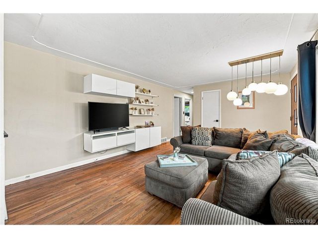 2070 Jay St, Denver, CO 80214