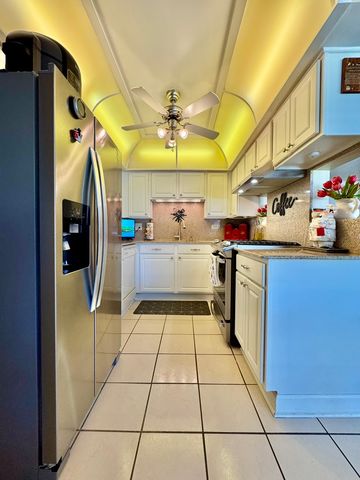 1247 S Mannheim Road 3, Westchester, IL 60154