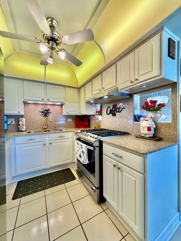 1247 S Mannheim Road 3, Westchester, IL 60154