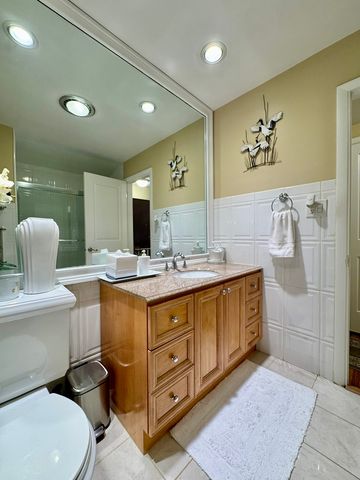 1247 S Mannheim Road 3, Westchester, IL 60154