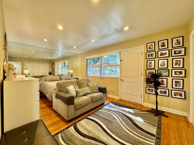 1247 S Mannheim Road 3, Westchester, IL 60154
