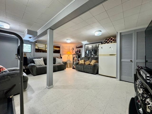 1247 S Mannheim Road 3, Westchester, IL 60154
