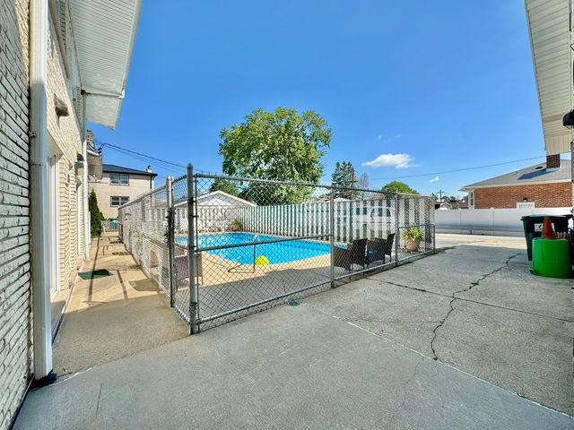 1247 S Mannheim Road 3, Westchester, IL 60154