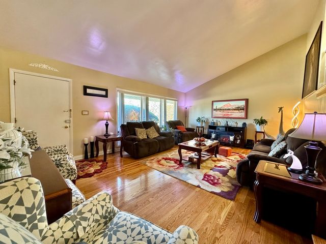 1247 S Mannheim Road 3, Westchester, IL 60154