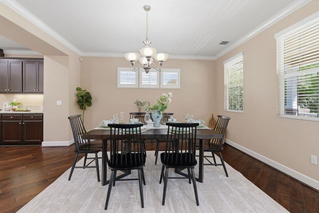 626 W Gravino Dr, Mountain House, CA 95391