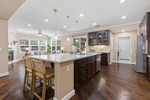 626 W Gravino Dr, Mountain House, CA 95391
