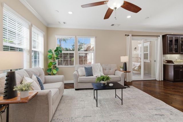 626 W Gravino Dr, Mountain House, CA 95391