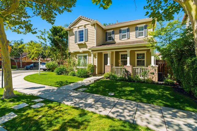 626 W Gravino Dr, Mountain House, CA 95391