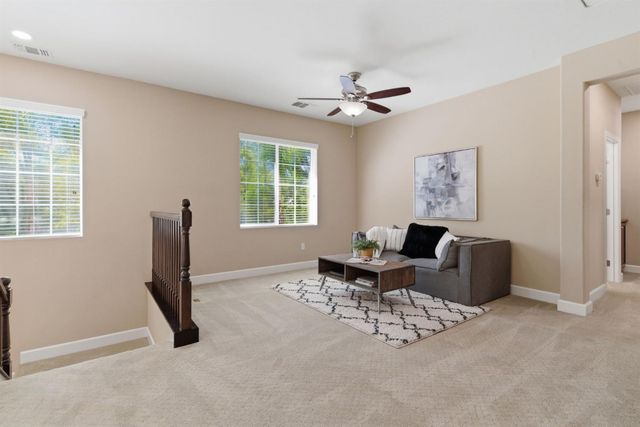 626 W Gravino Dr, Mountain House, CA 95391