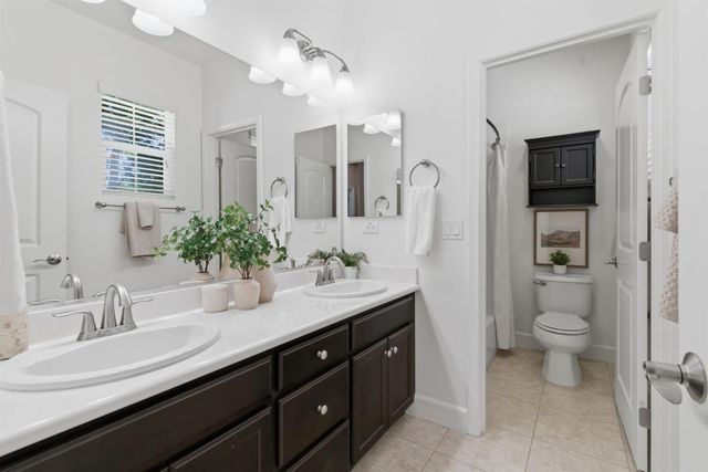 626 W Gravino Dr, Mountain House, CA 95391