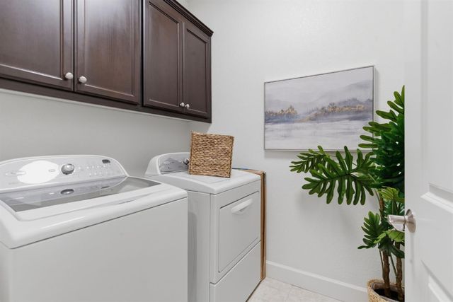 626 W Gravino Dr, Mountain House, CA 95391