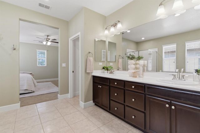 626 W Gravino Dr, Mountain House, CA 95391