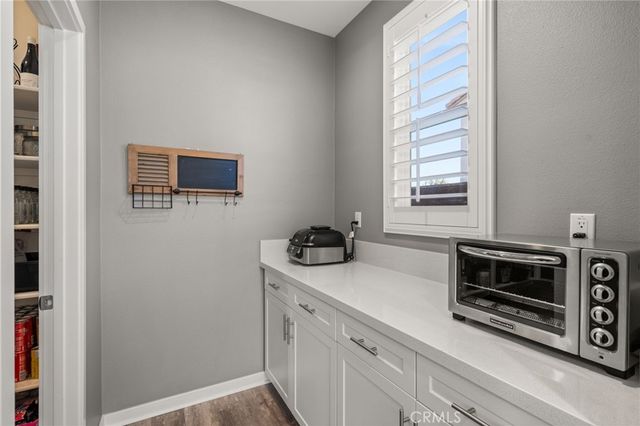 6916 Baroque Court, San Bernardino, CA 92407