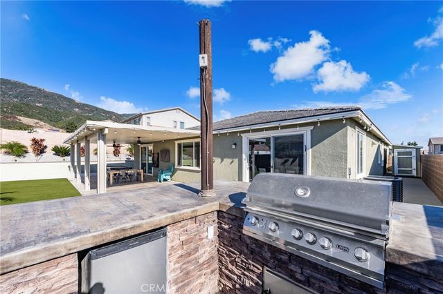 6916 Baroque Court, San Bernardino, CA 92407