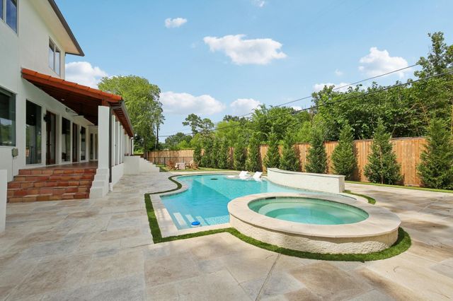 14103 Carolcrest Circle, Houston, TX 77079