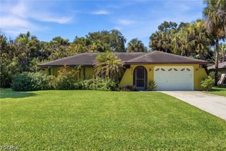 2604 E 6th ST, Lehigh Acres, FL 33936