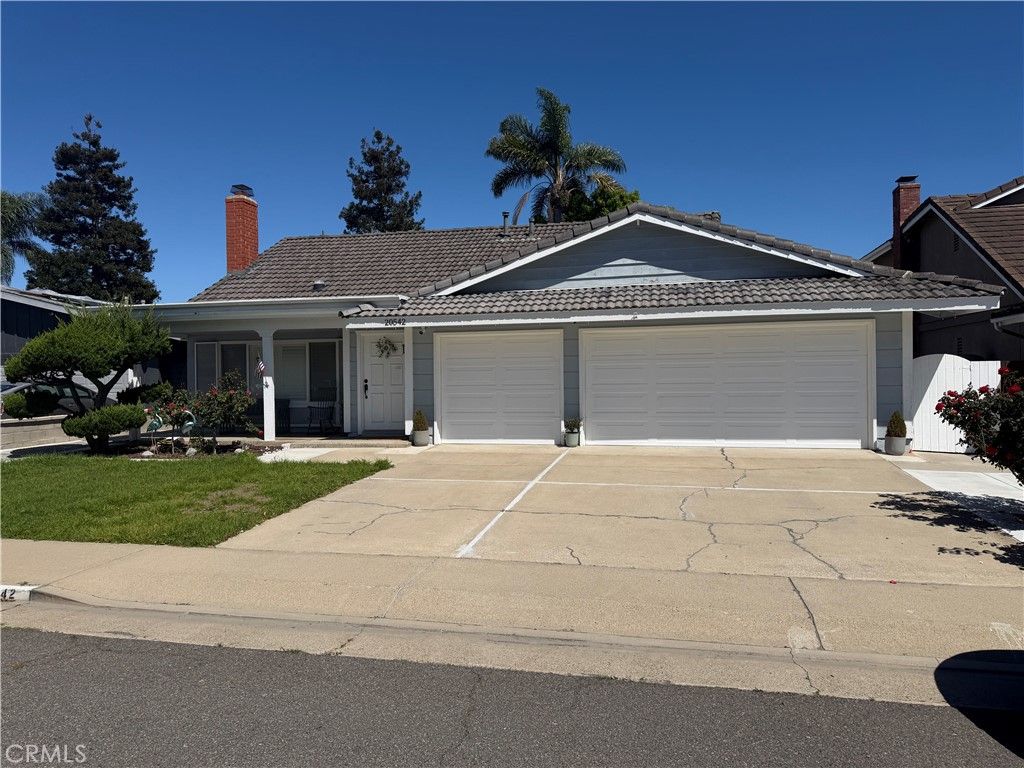 20542 Bearsden, Huntington Beach, CA 92646