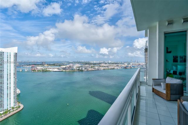 900 Brickell Key Blvd 3002, Miami, FL 33131