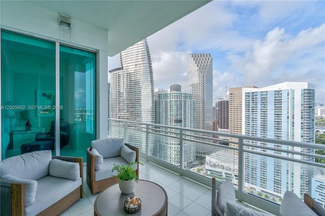 900 Brickell Key Blvd 3002, Miami, FL 33131
