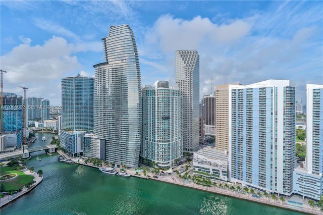 900 Brickell Key Blvd 3002, Miami, FL 33131