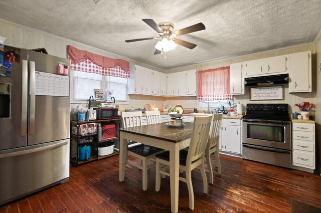 325 Beechfork Road, Clay City, KY 40312