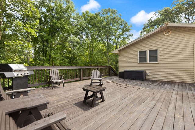 325 Beechfork Road, Clay City, KY 40312