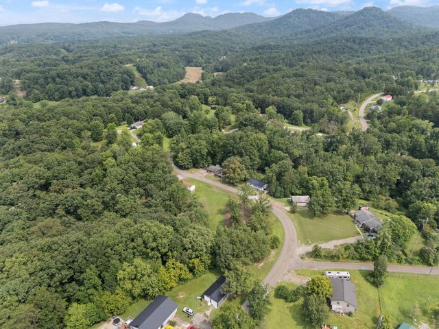 325 Beechfork Road, Clay City, KY 40312