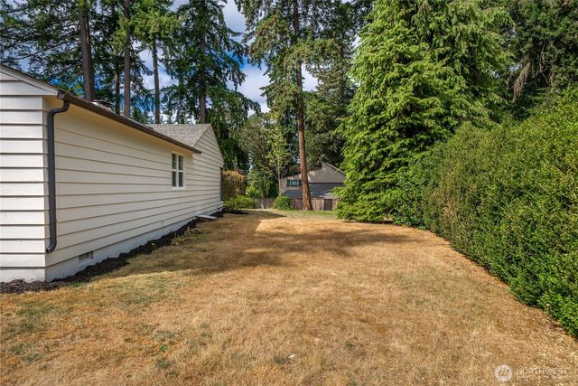 6317 Nyanza Park Drive SW, Lakewood, WA 98499