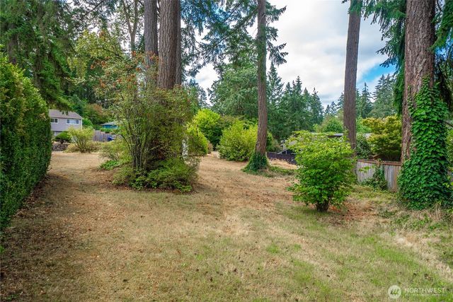 6317 Nyanza Park Drive SW, Lakewood, WA 98499