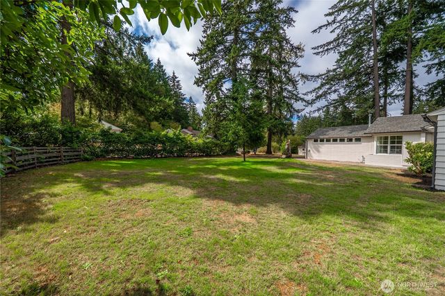 6317 Nyanza Park Drive SW, Lakewood, WA 98499