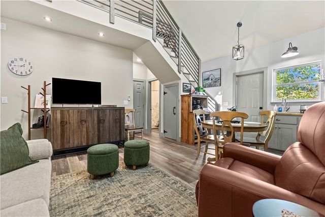 5703 Marion County 5004, Valley Springs, AR 72682
