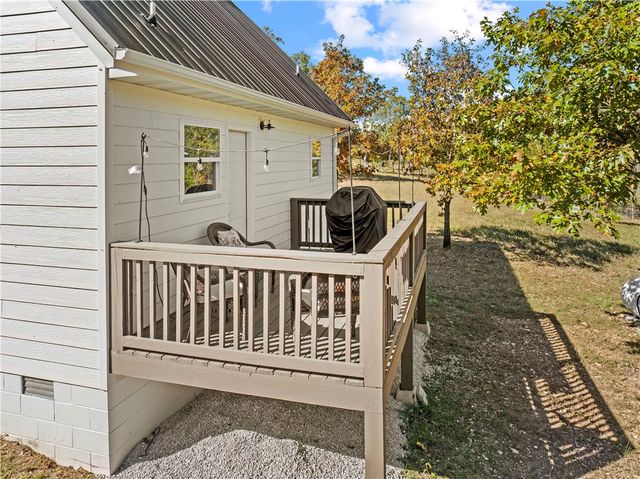 5703 Marion County 5004, Valley Springs, AR 72682