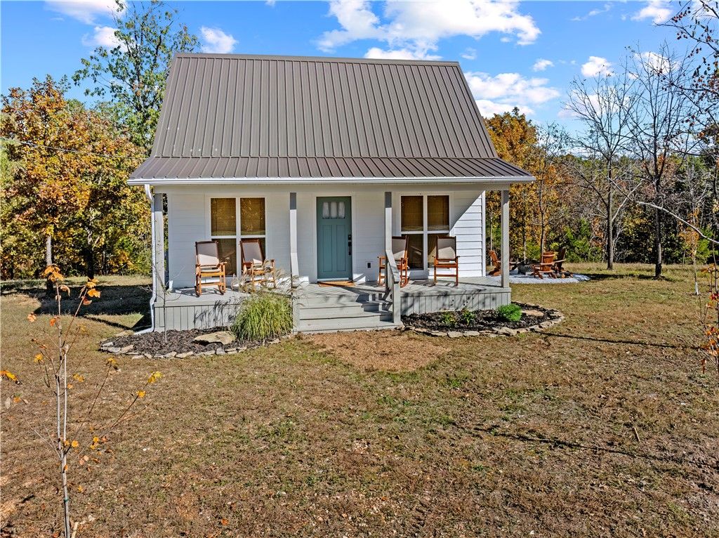 5703 Marion County 5004, Valley Springs, AR 72682