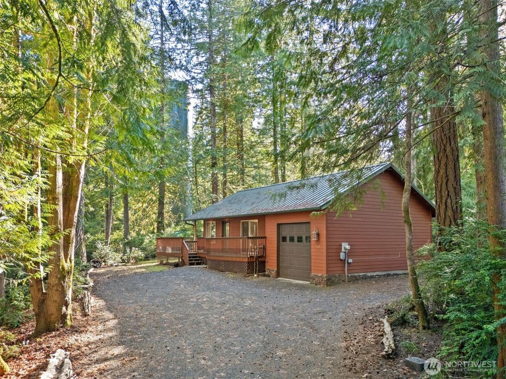 145 E Barnacle Boulevard, Shelton, WA 98584