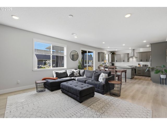 14589 Sw JENSEN Ter, Portland, OR 97224