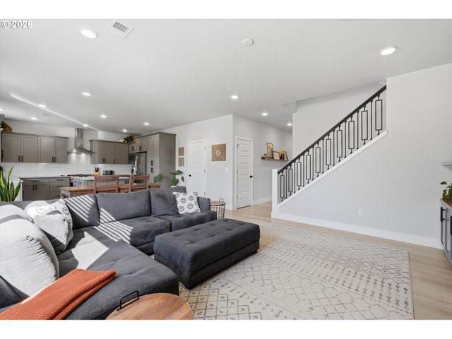 14589 Sw JENSEN Ter, Portland, OR 97224