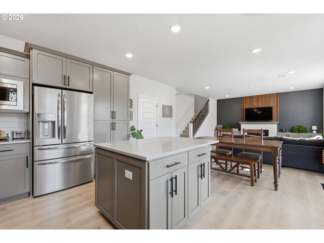 14589 Sw JENSEN Ter, Portland, OR 97224