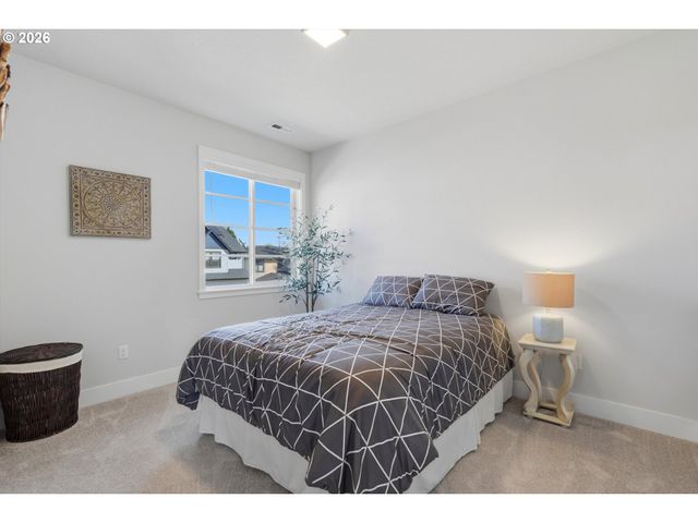 14589 Sw JENSEN Ter, Portland, OR 97224