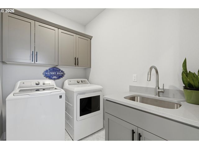 14589 Sw JENSEN Ter, Portland, OR 97224