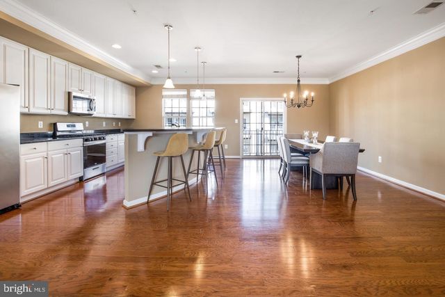 7969 CRESCENT PARK DR, Gainesville, VA 20155