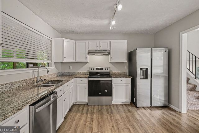 9262 Raven Drive, Jonesboro, GA 30238
