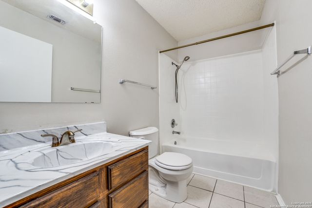 10210 Apricot Field, San Antonio, TX 78245