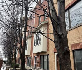 1192 Clarence Avenue 3, Oak Park, IL 60304