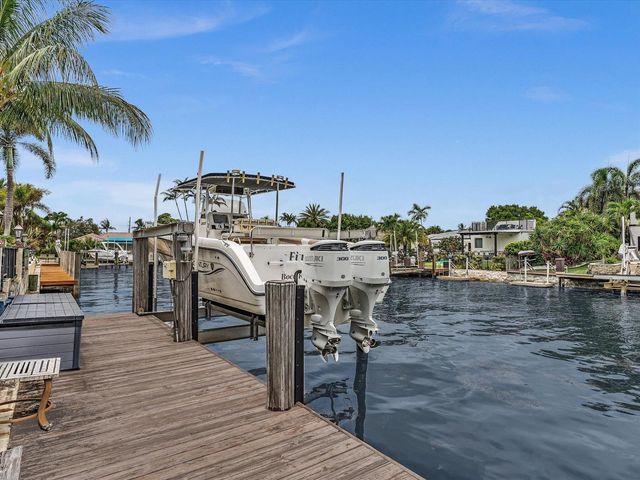 1525 SE 12th Street, Deerfield Beach, FL 33441