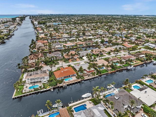 1525 SE 12th Street, Deerfield Beach, FL 33441