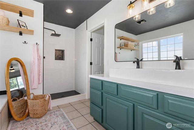 1308 Birchwood Drive, Everson, WA 98247