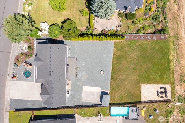 1308 Birchwood Drive, Everson, WA 98247