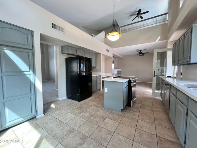 3901 E NIGHTHAWK Way, Phoenix, AZ 85048