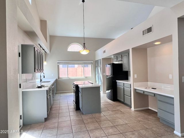 3901 E NIGHTHAWK Way, Phoenix, AZ 85048