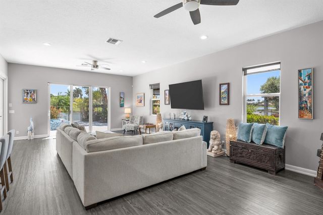 11560 S Sea Court, Wellington, FL 33449